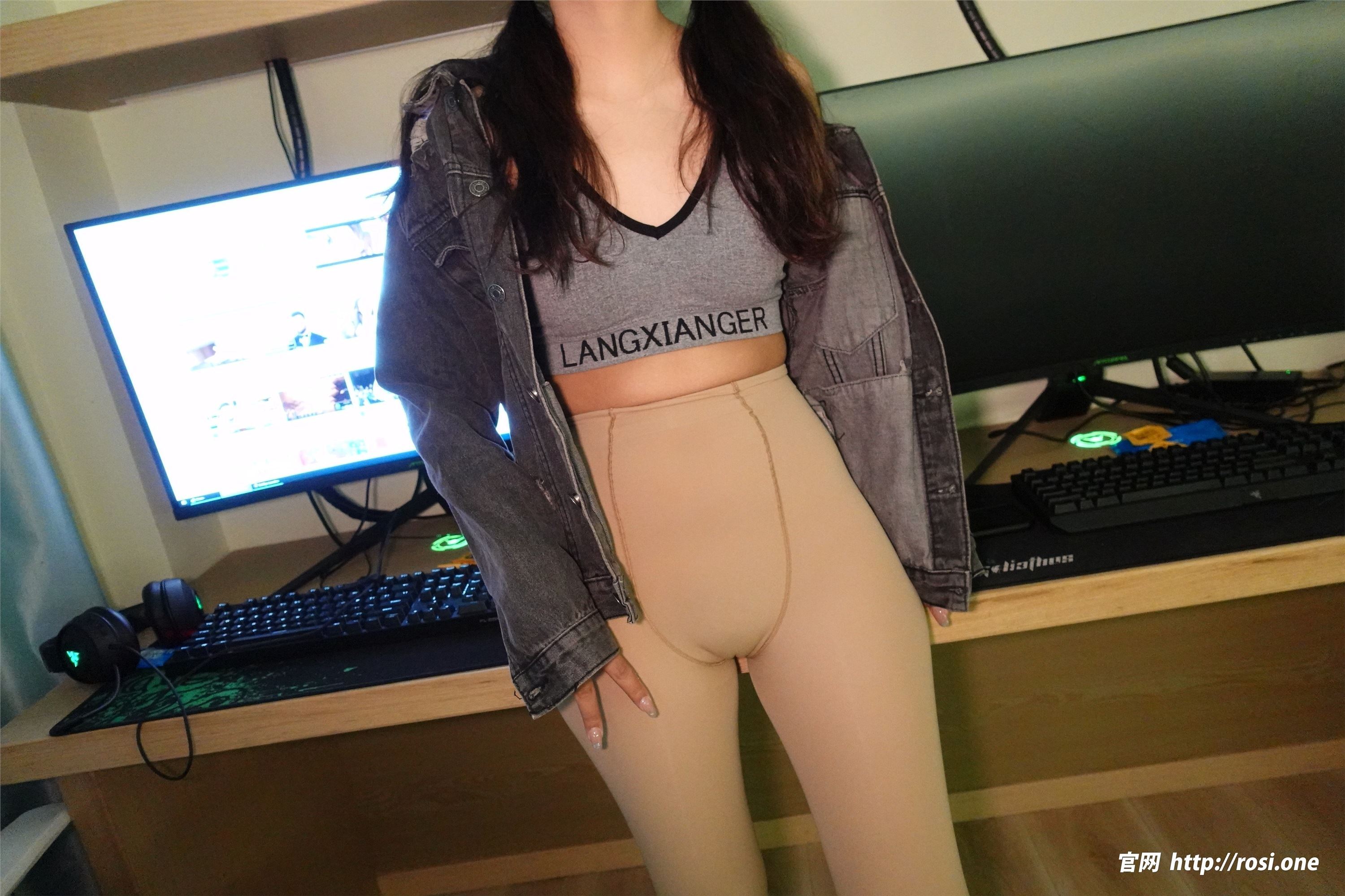 ROSI写真 2022.10.21 NO.3973